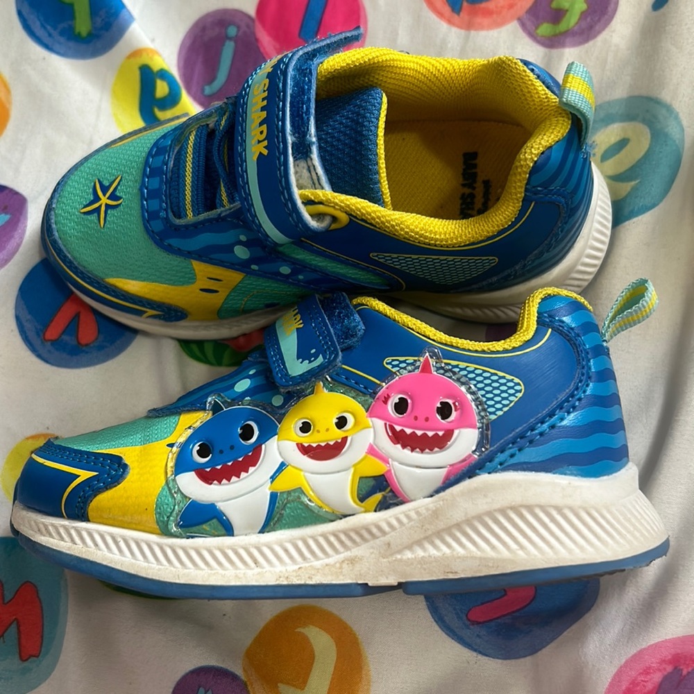 Baby shark toddler shoes
